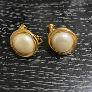 Vintage Napier Pearl Earrings